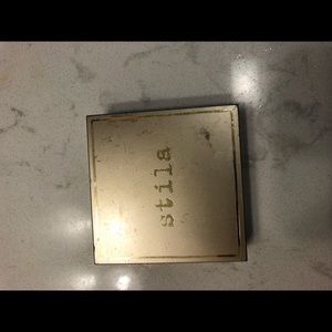 Stila heavens hue kitten highlighter